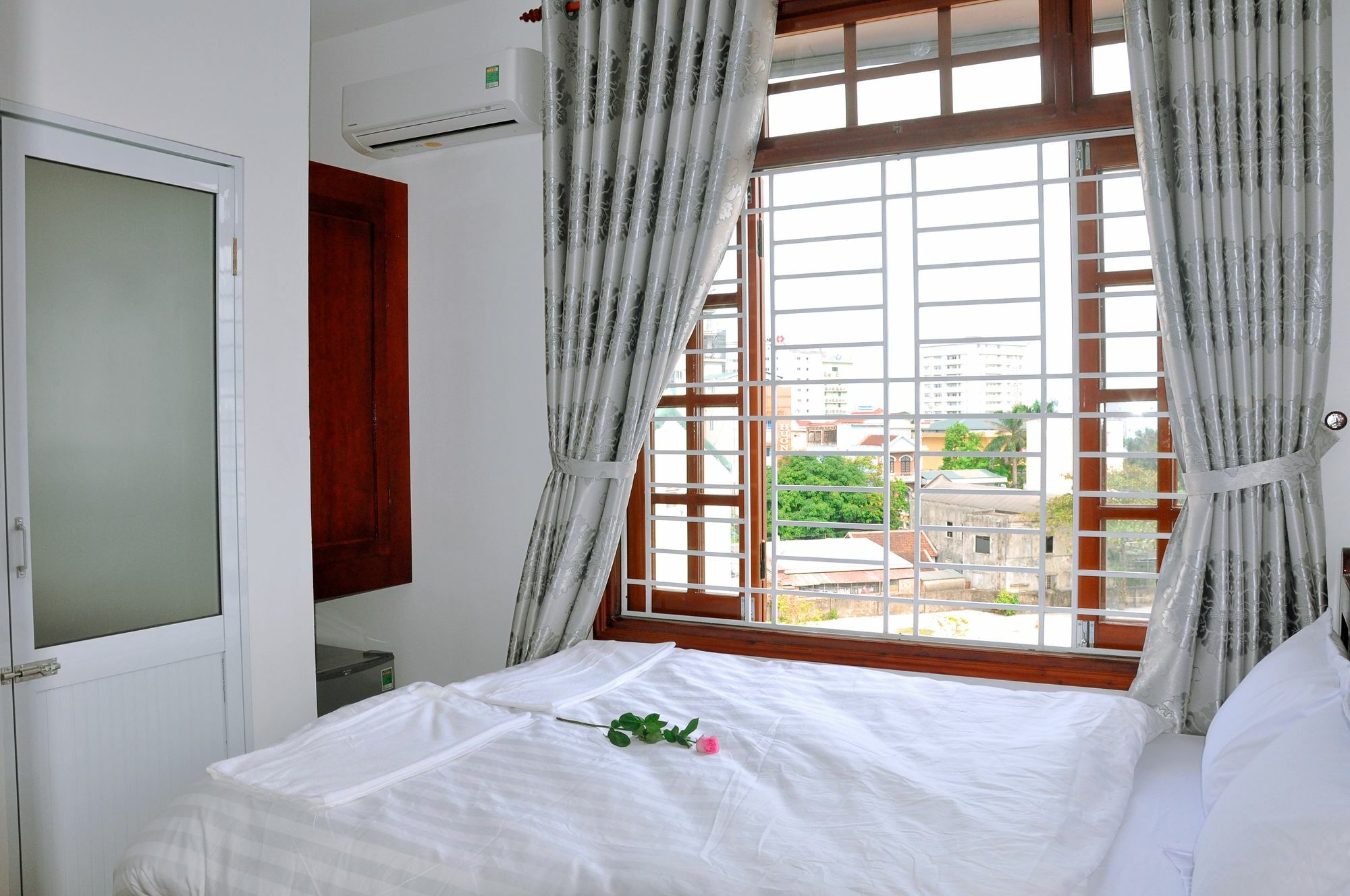 Ngoc Tung Mini Hotel Hue Exterior photo